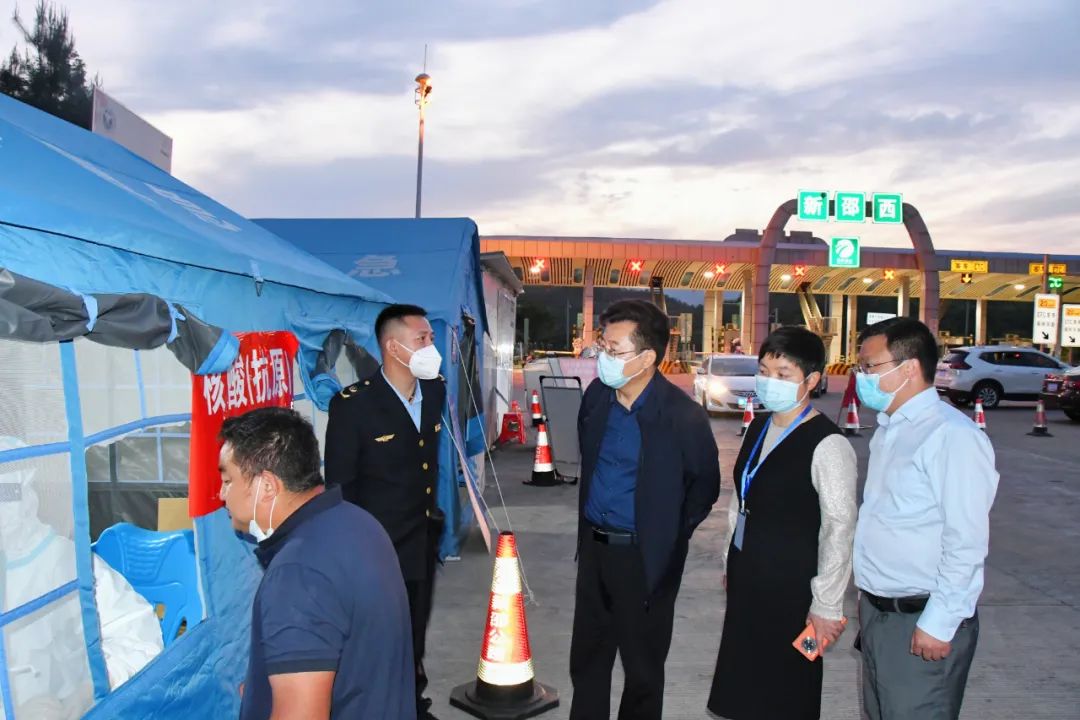贺朝晖看望慰问一线防疫工作人员_邵阳头条网