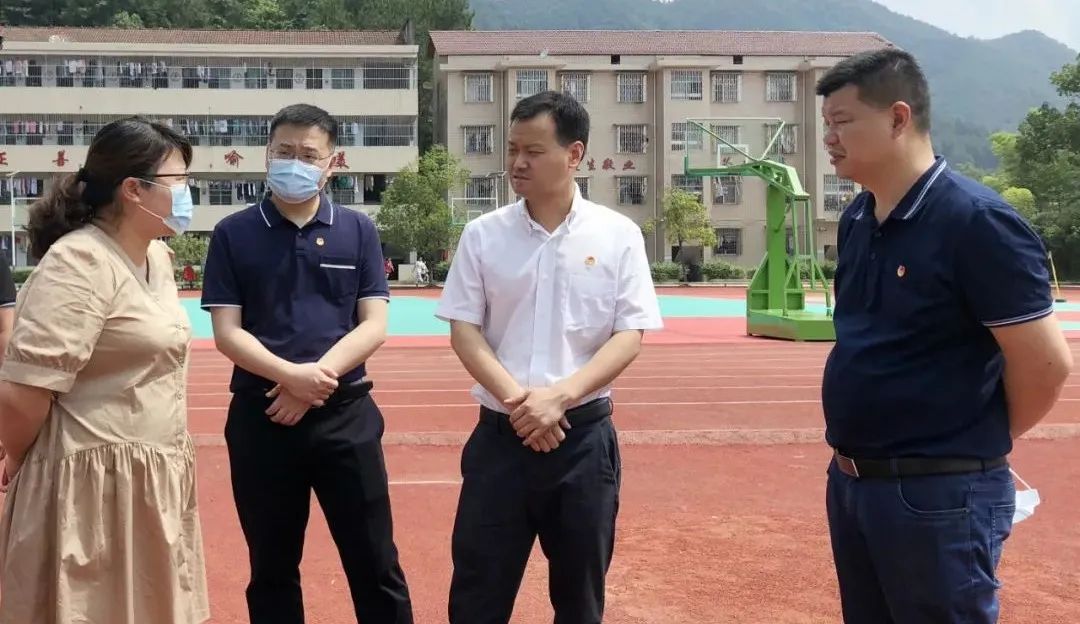 “青春湘伴”慰问活动走进新邵_邵阳头条网