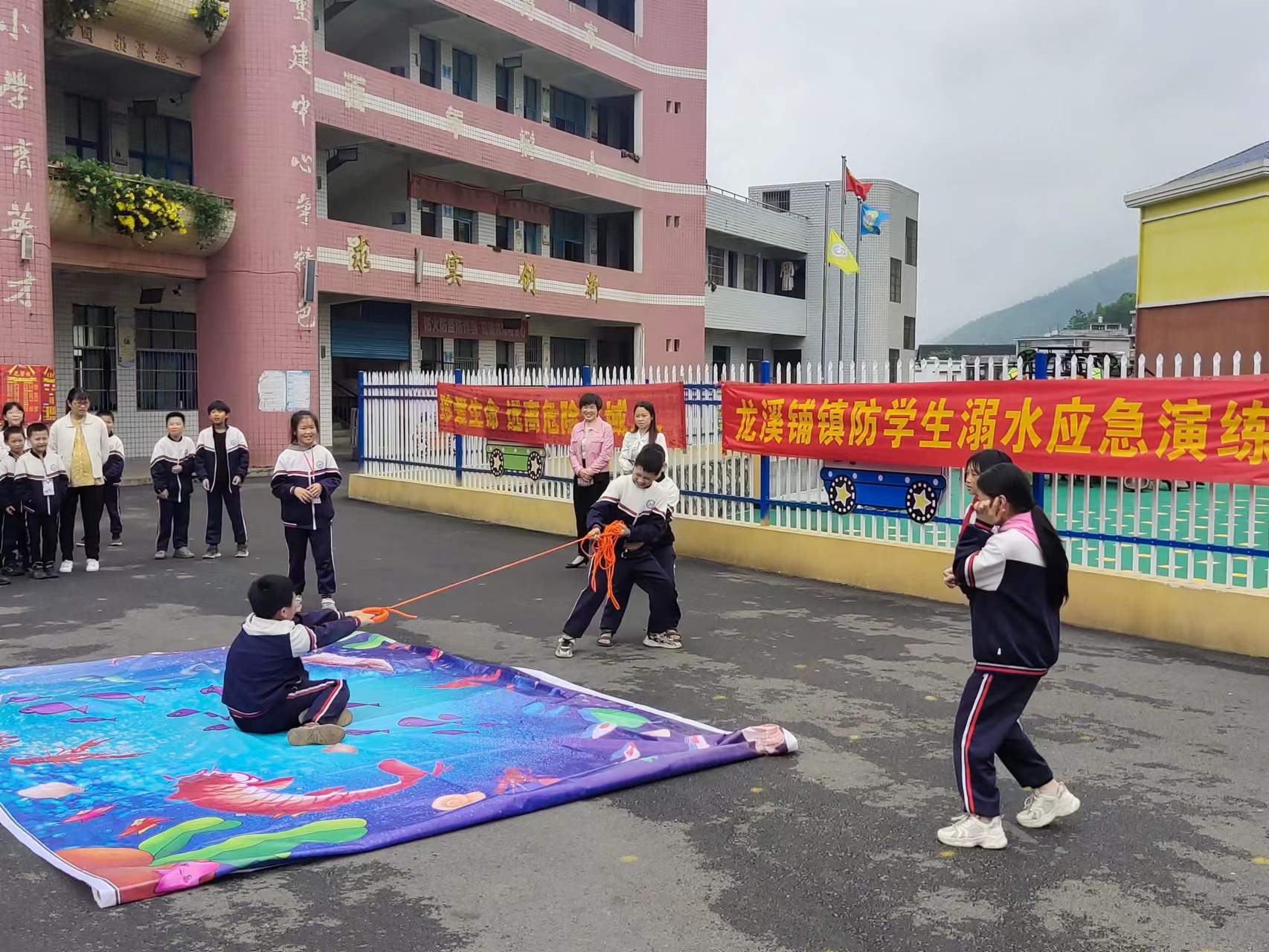 龙溪铺镇开展防溺水应急演练“常演练，保安全”_邵阳头条网