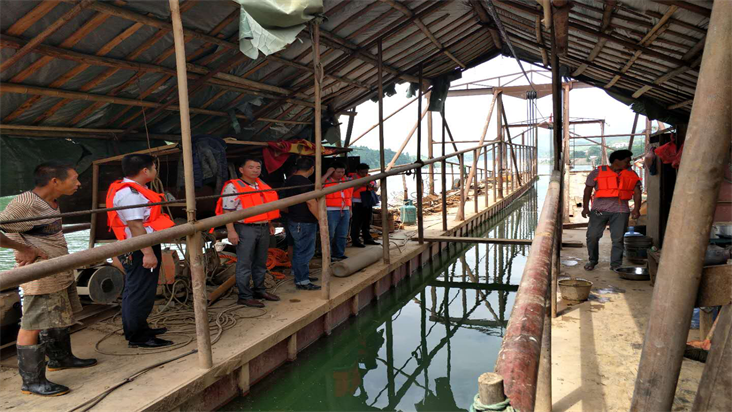 县地方海事处深入开展水上交通安全生产专项检查活动(图1)