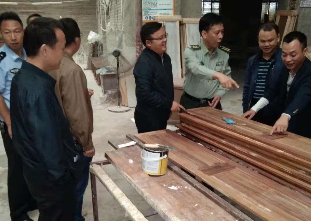 李金军带队深入企业检查安全生产(图1)