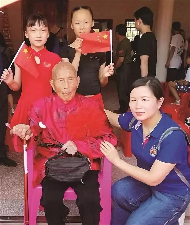 曾活捉6名日军，新邵这位老英雄一百岁了(图1)