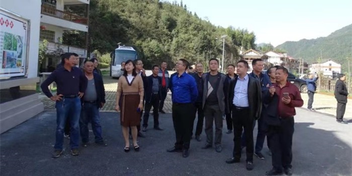 迎光乡组织乡村干部赴外学习考察取真“经”(图1)