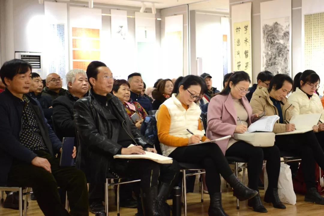 新邵文艺讲堂第二期开讲，新邵籍知名山水画家授课(图2)