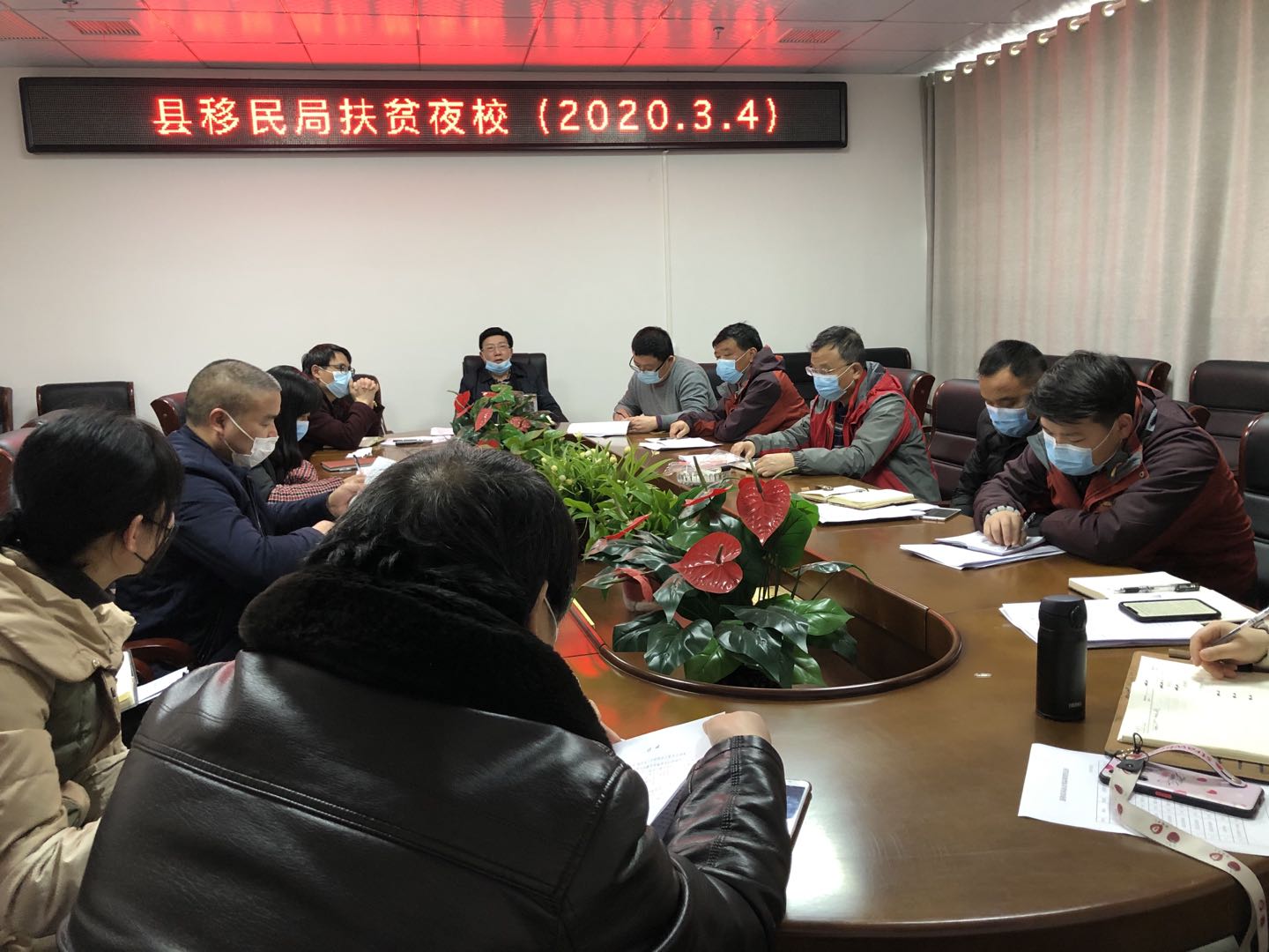新邵移民局：“扶贫夜校”助力脱贫攻坚收官之战(图1)