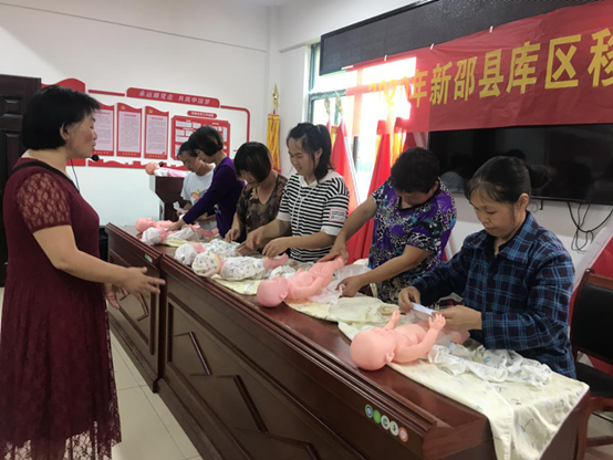 新邵县移民局：技能培训进家门铺陈移民致富路(图3)