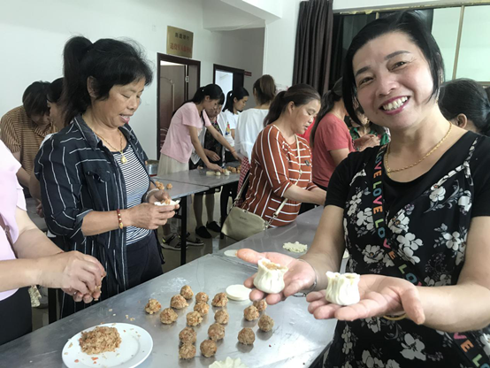 新邵县移民局：技能培训进家门铺陈移民致富路(图1)