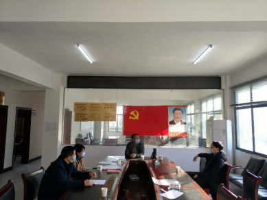 邵阳市六都寨水库灌区新邵管理所组织观看《2020年长江经济带生态环境警示片》(图1)