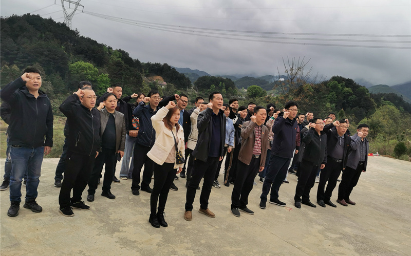 县发改局开展学党史祭英烈活动(图2)