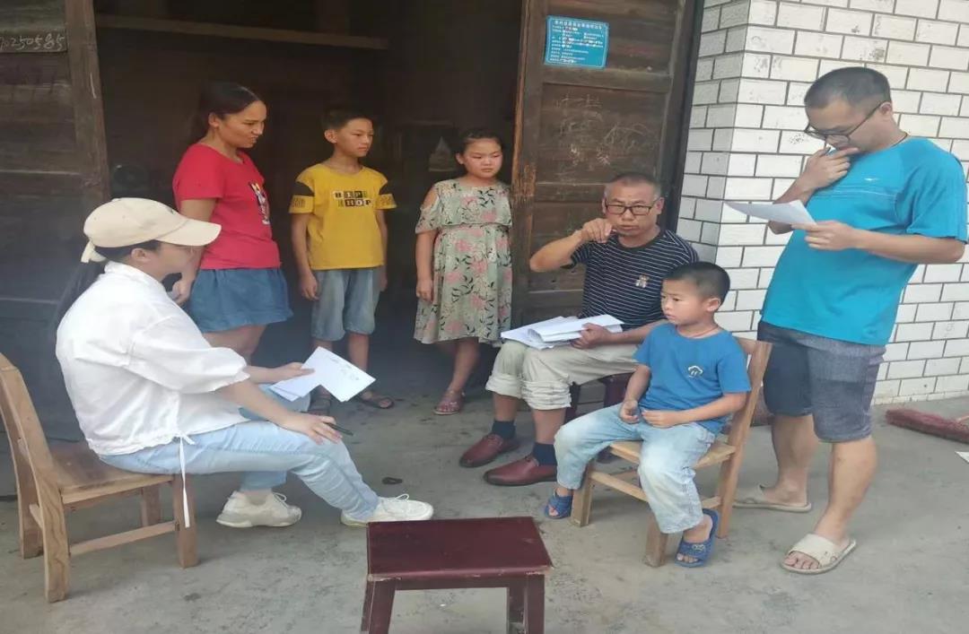 新邵6000教师筑牢暑假防溺水长堤(图2)