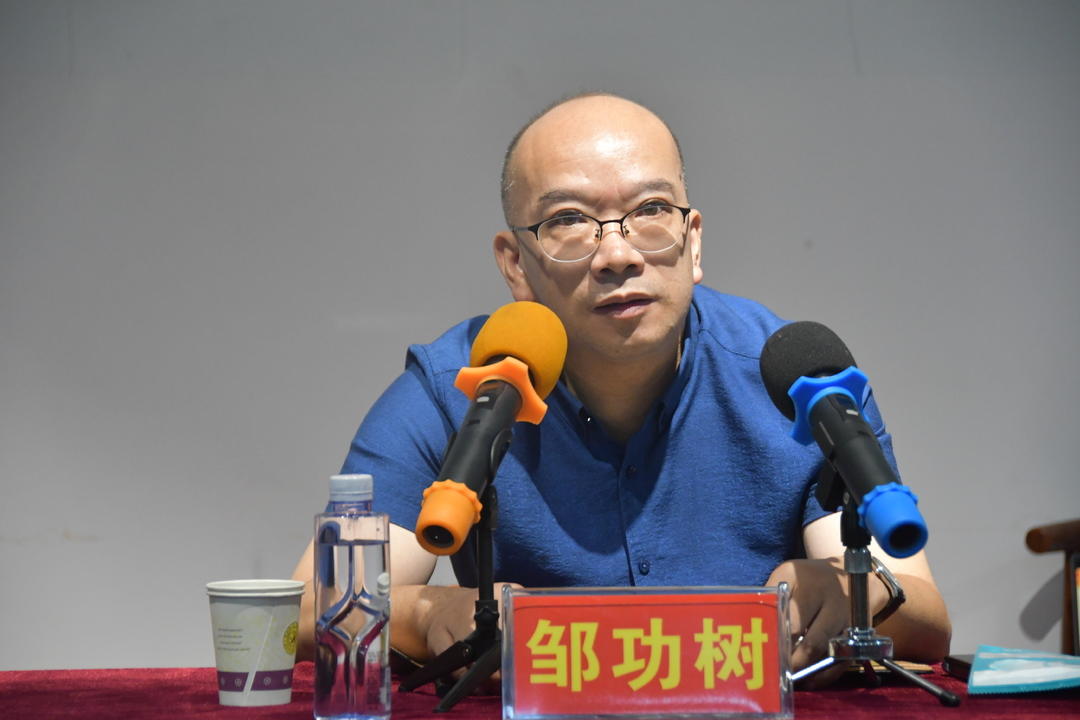 新邵县“喜迎二十大 奋笔创精品”文艺座谈会召开(图2)