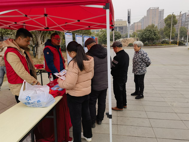 志愿服务送关爱，文明实践树新风(图1)