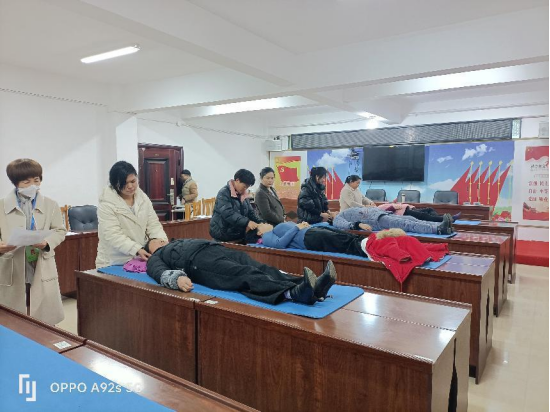 新邵县密集开展职业技能培训助推经济发展(图1)