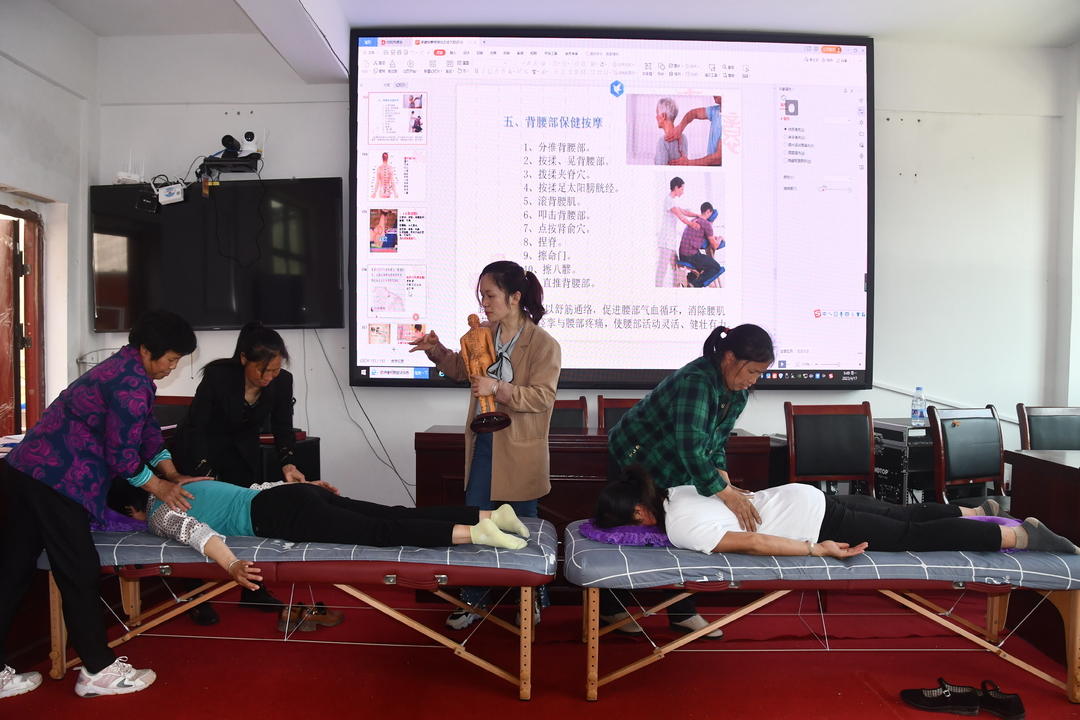 新邵县开展移民就业技能培训(图2)