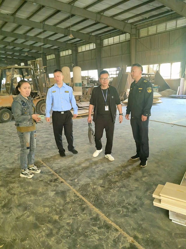新邵县林业局“执法+服务” 助力营商环境再优化(图1)