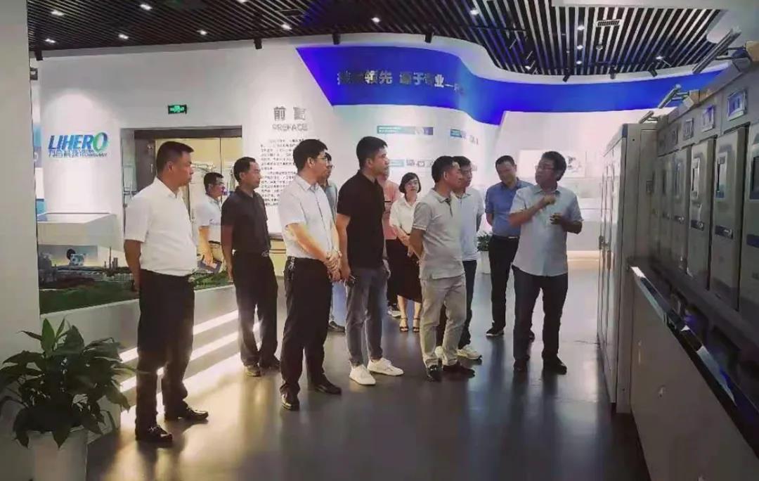 陈历贤率队赴长考察高新技术企业(图1)