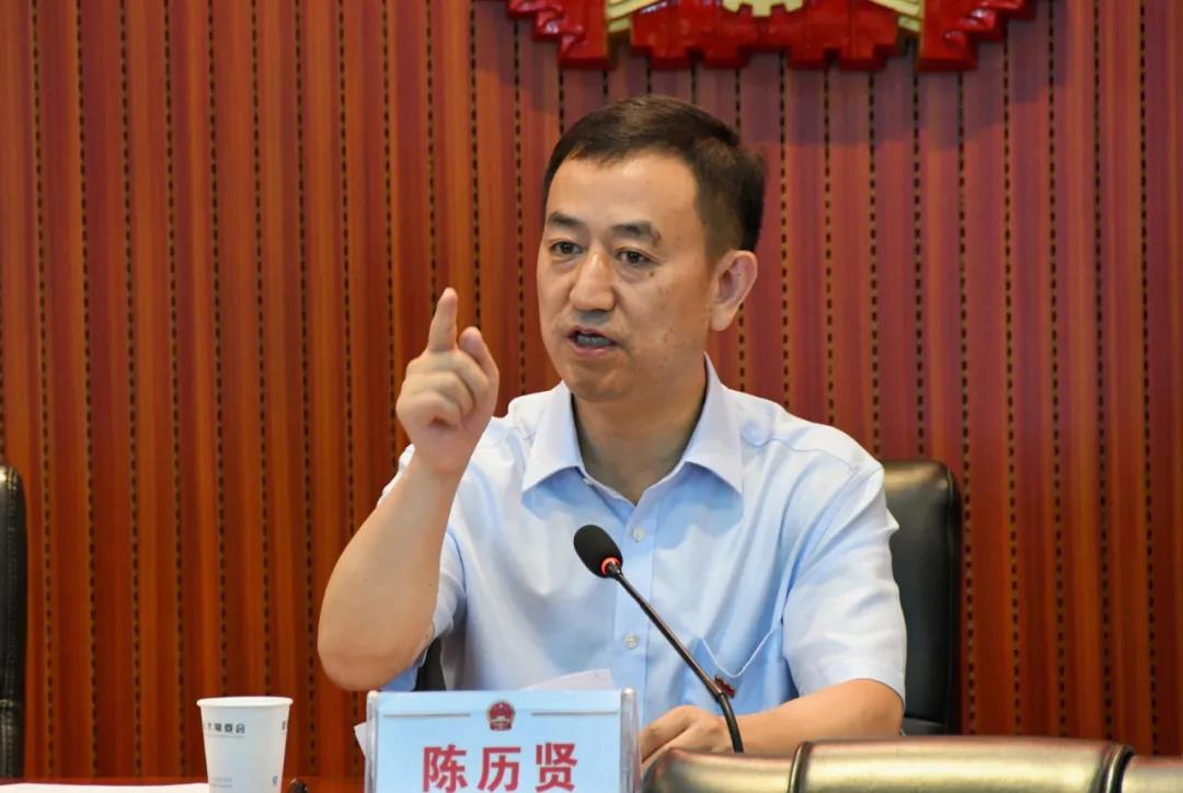 新邵县十七届人大常委会第三十九次会议召开(图2)