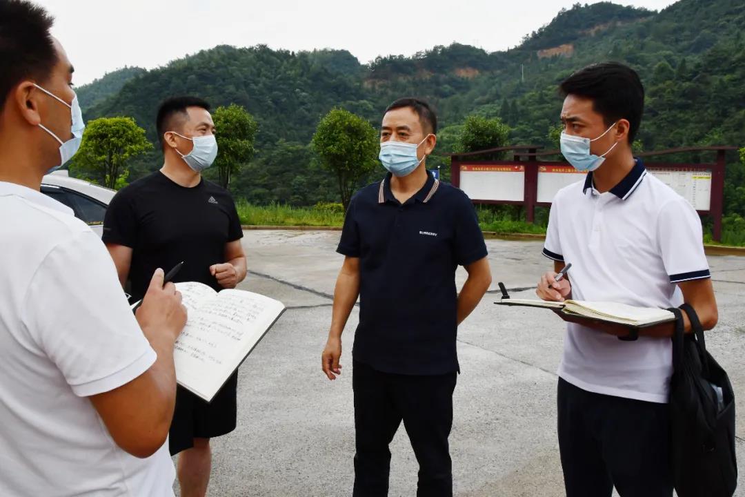 万众一心 决胜战“疫” ——新邵推进新冠疫苗接种工作纪实(图1)