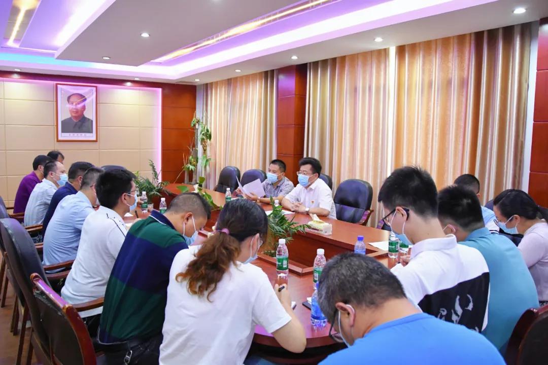 贺朝晖深入一线调研督导工作：从严从细落实疫情防控举措(图4)