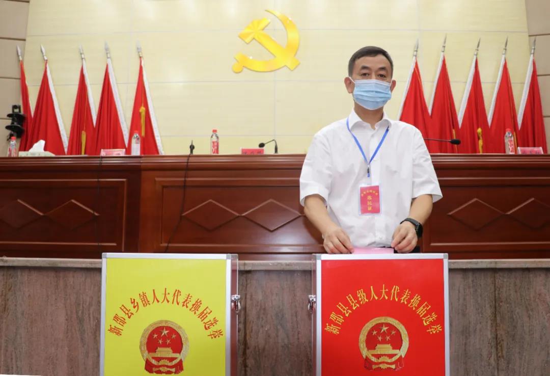 新邵县举行县乡两级人大代表换届选举投票(图2)