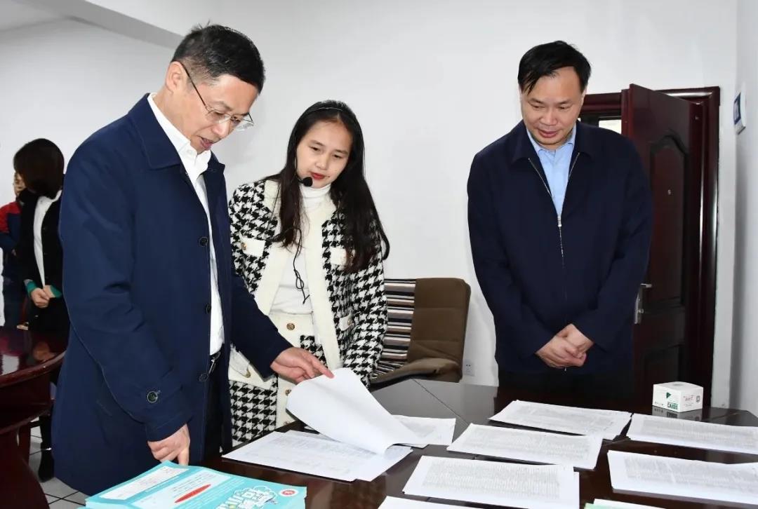 姜协军调研新邵县级融媒体中心建设(图1)