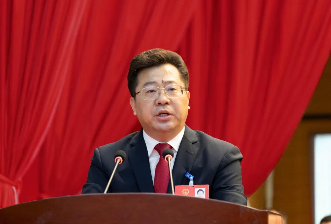 新邵县第十八届人民代表大会第一次会议胜利闭幕(图2)