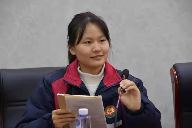 爱心企业心系新邵寒门学子(图2)