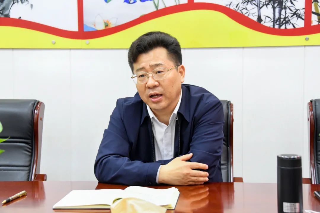 贺朝晖到陈家坊镇调研乡村旅游项目建设、调度当前重点工作(图2)