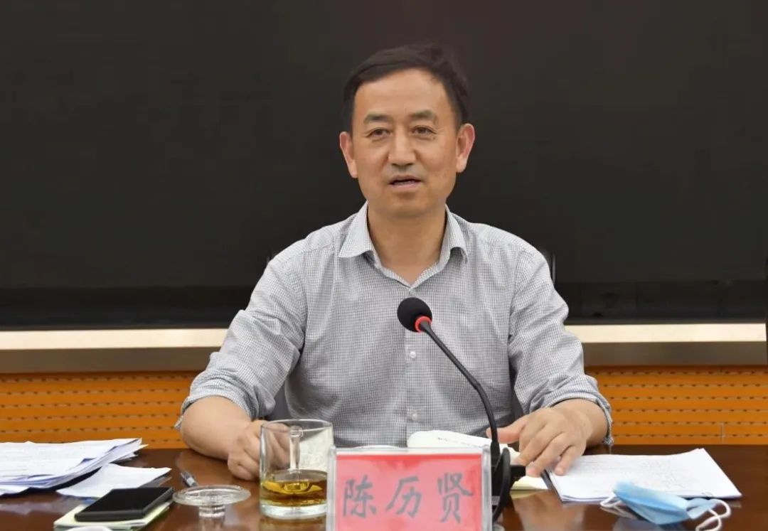 新邵县委办“星期一夜校”为干部添加“赋能餐”(图3)