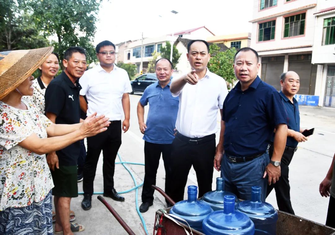 汤立斌杨卫平到新邵督导指挥抗旱救灾工作(图3)