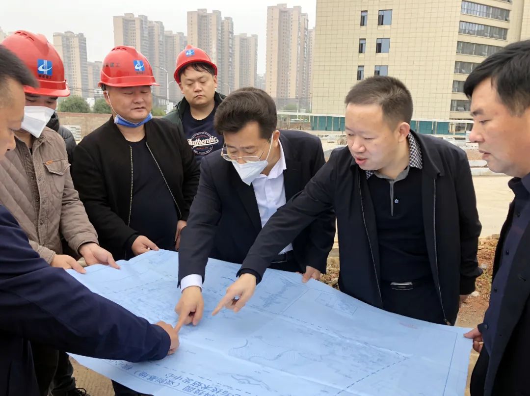 贺朝晖调研重点项目建设(图2)