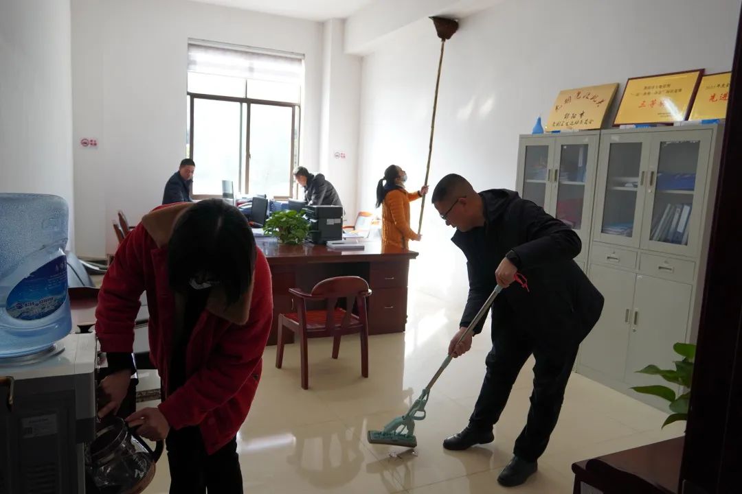 新邵：干干净净迎新春 欢欢喜喜过大年(图2)