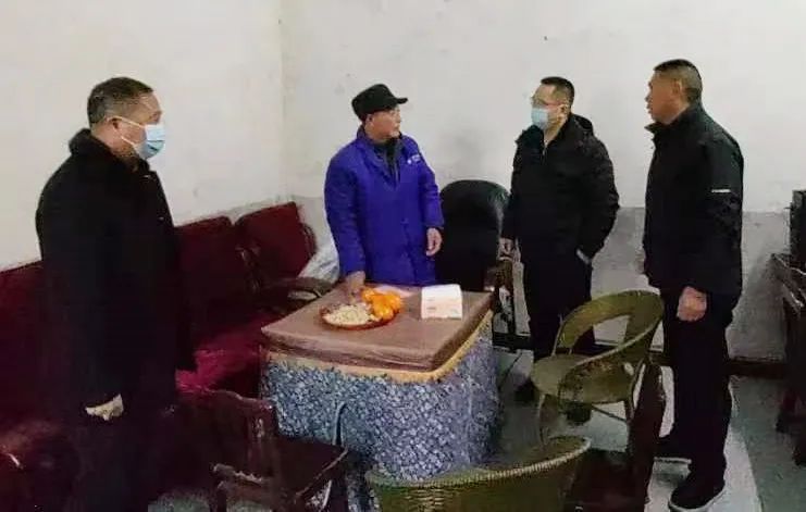 岁寒情深，新邵县领导持续开展送温暖活动(图2)
