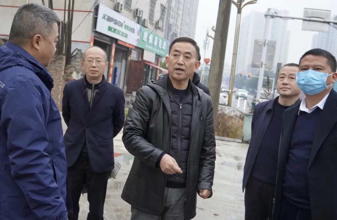 陈历贤实地调研指导全国文明城市创建(图2)