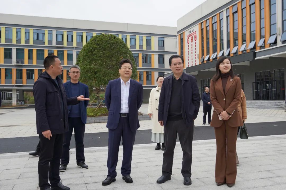 新邵县人民政府和党政主要领导干部履行教育职责工作接受市级督导评估(图4)