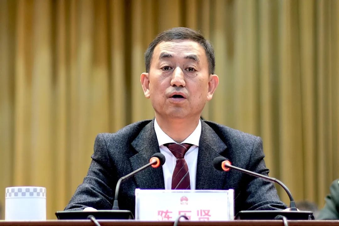 新邵县第十八届人民代表大会第三次会议胜利闭幕(图2)