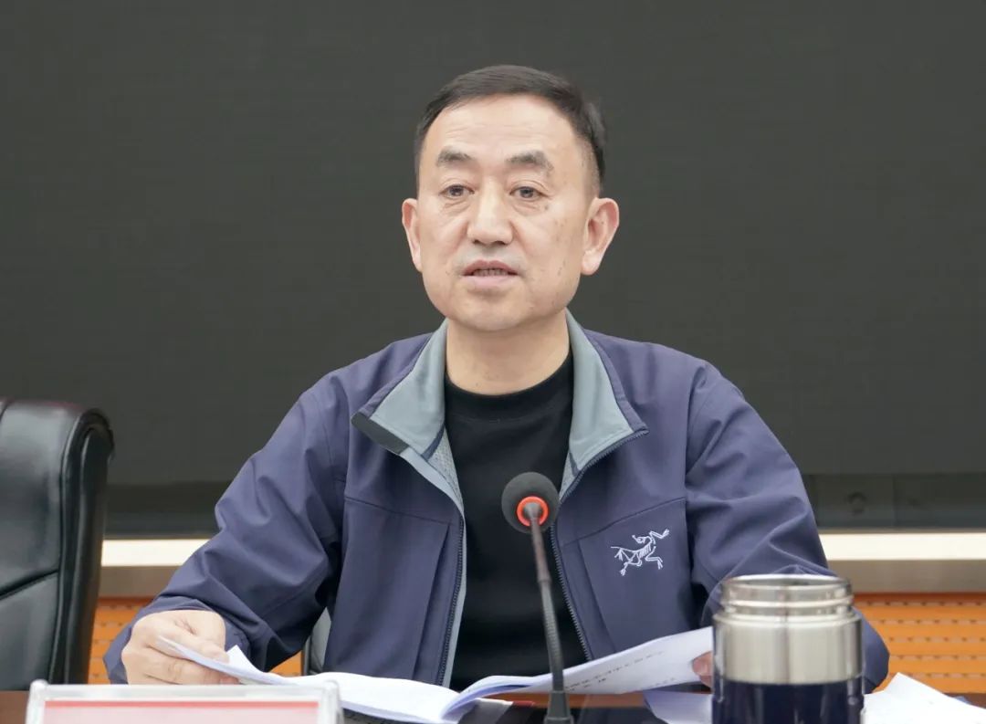 新邵县委理论学习中心组举行2023年第3次集中学习(图2)