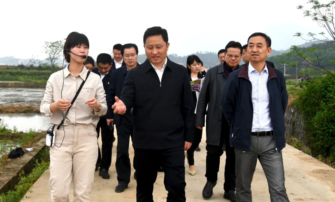 团省委书记李志超调研新邵青年创新创业(图2)