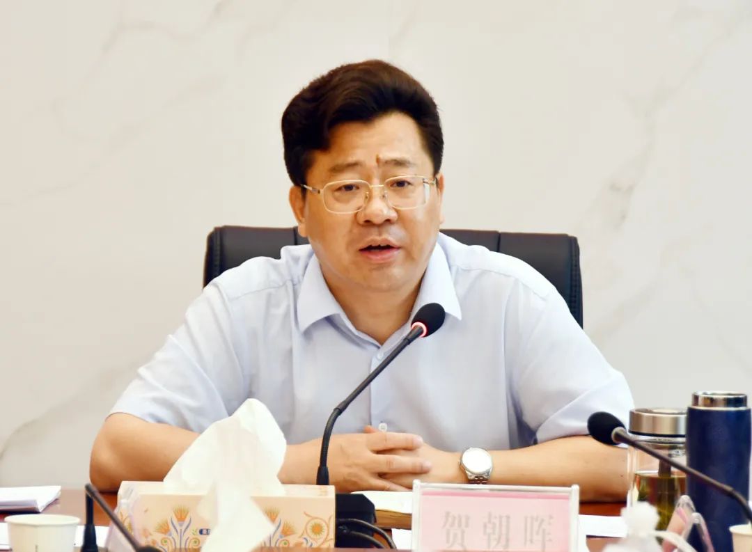 贺朝晖主持召开县长碰头会议,提出这些要求(图2)