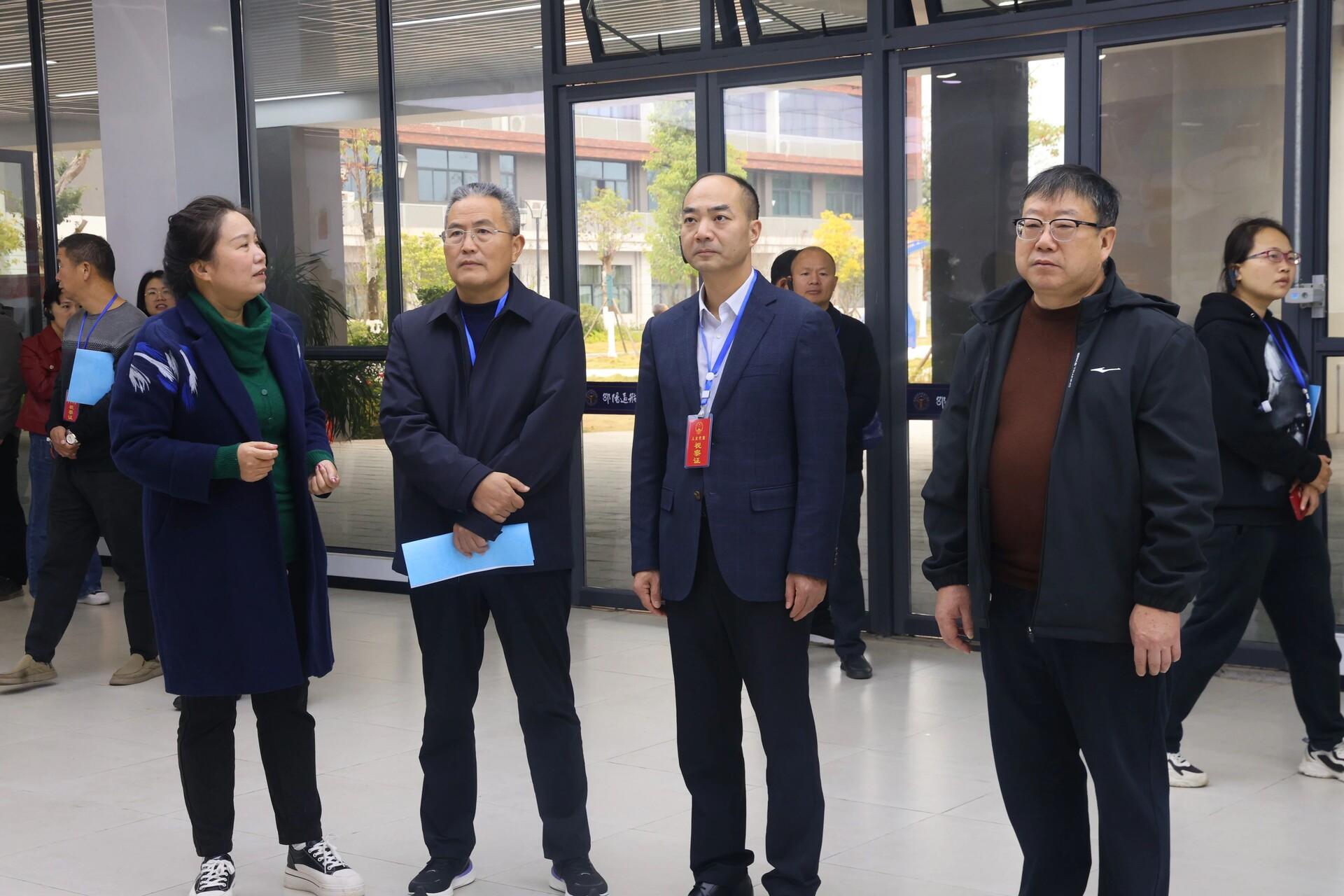 新邵县组织省、市、县三级人大代表开展综合视察(图1)