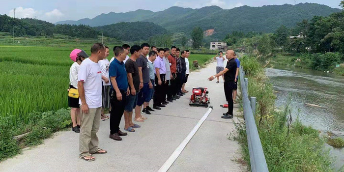 迎光乡组织开展村级微型消防站业务技能培训(图1)