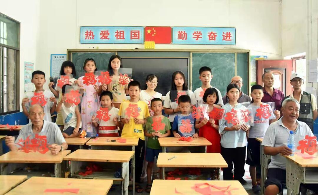新邵大竹小学：民俗文化课堂 丰富暑期生活(图2)