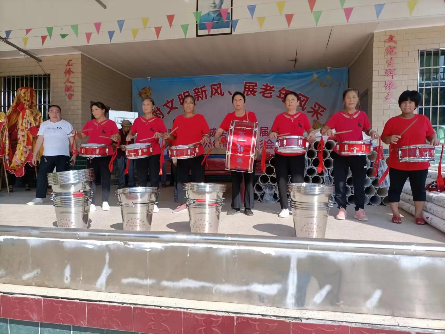 新邵诚实村：重阳节里聚一堂敬老爱老情意浓(图2)