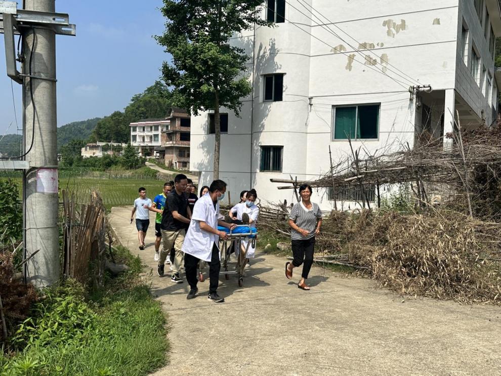 开展地质灾害演练 防患未然安全度汛(图2)